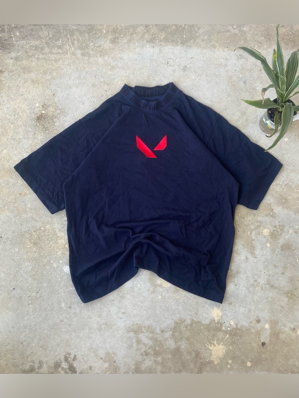 Official Valorant Riot Games Ace Graphic Mock Neck Oversized T-Shirt Mens M Navy